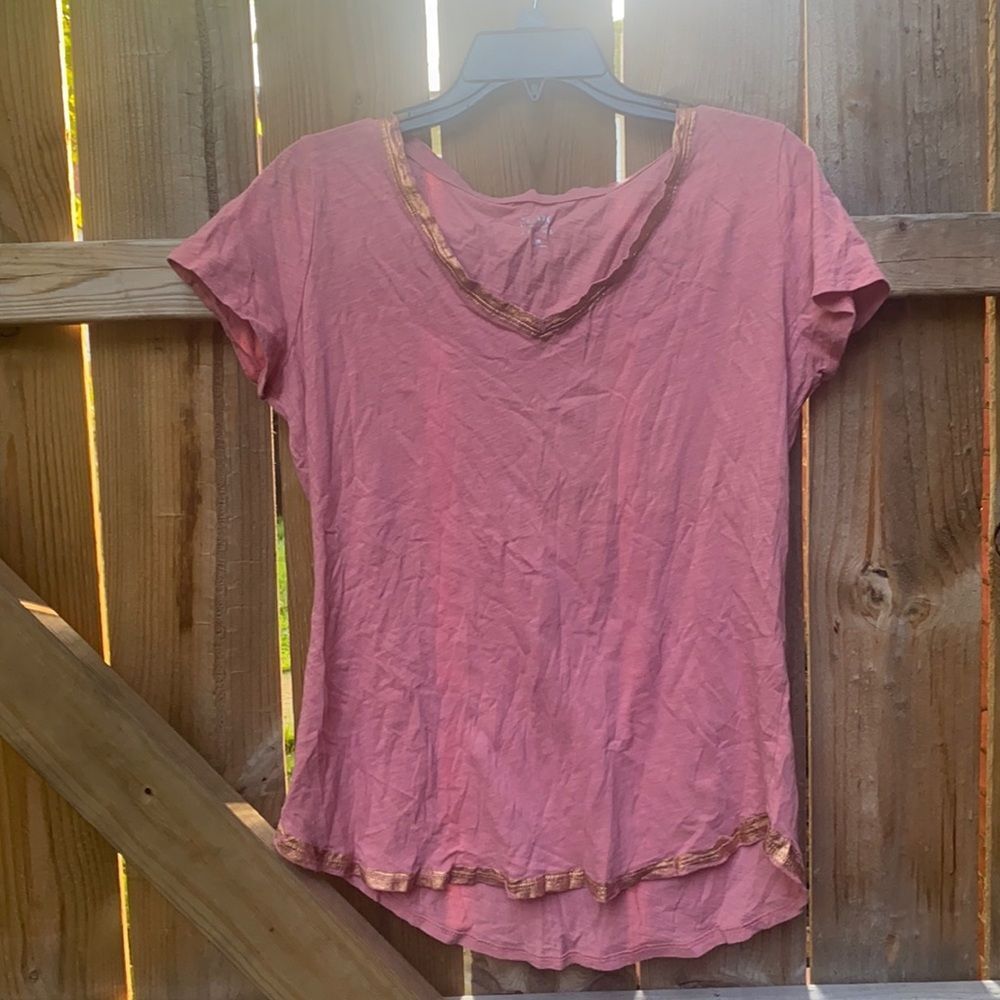 * Lot of 2* Satin trim tee sz. L